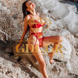 SENSUAL-SUPER-EROTIC-BUSTY-HOT-ESCORT-IN-ATHENS-OLIVIA-2